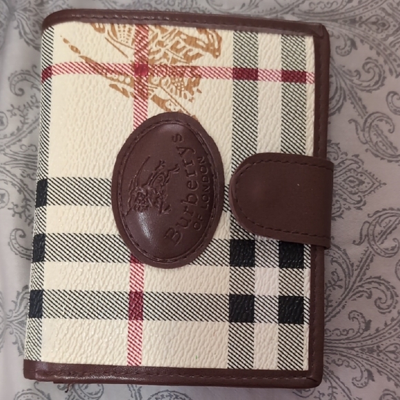 Burberry Cream and Brown Checkered Wallet - Picture 1 of 8